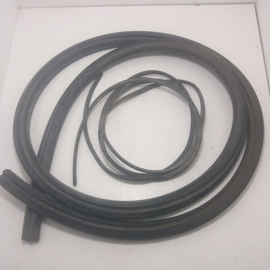 Borracha Vigia Pequeno com Cunha - Caminh&atilde;o / Pickups 66/84