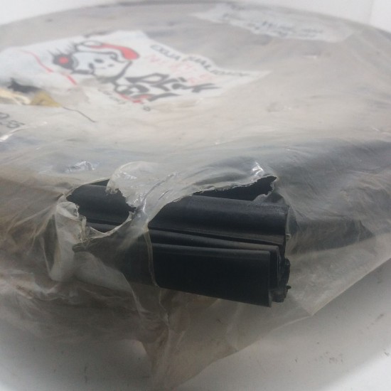 Borracha Portas Malas Kadett / Ipanema / Monza 91 / Blazer / Corsa / Vectra / Pointer / Tempra / Omega / Suprema / Versailles