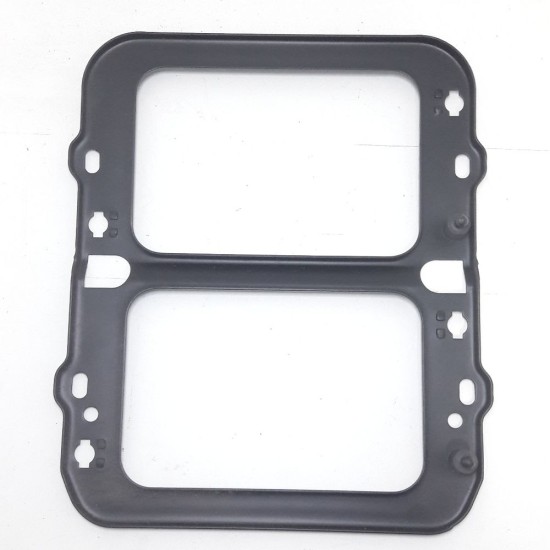 Moldura Suporte Farol Duplo F1000