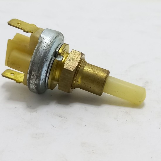 Interruptor de Freio Corcel Tds Desde 8/70, F-100/350 Desde 9/71