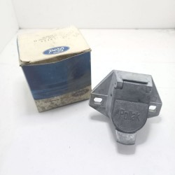 Soquete Saida Chicote do Reboque Ford Cargo