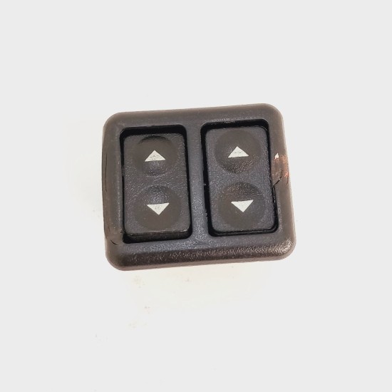 Bot&atilde;o Duplo Vidro El&eacute;trico Escort Verona (Com Defeito)