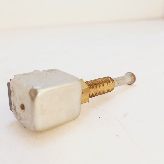 Interruptor Luz R&eacute; Aero Willys