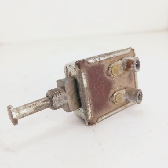 Interruptor Luz R&eacute; Aero Willys 24304