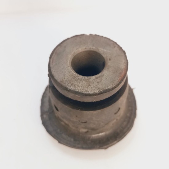 Bucha Dianteira Quadro do Motor Passat Gol Parati