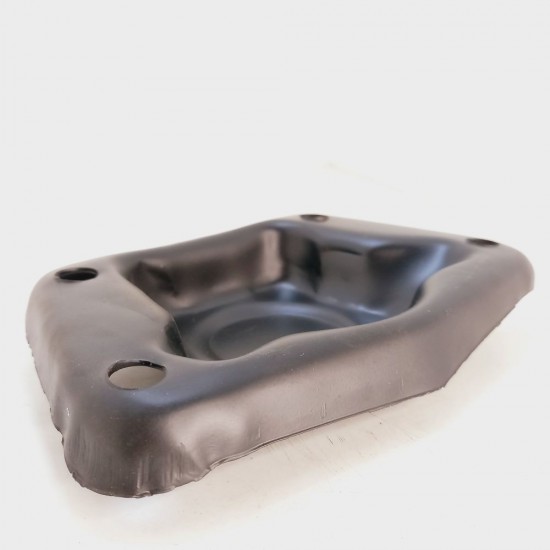 Tampa Barra Tor&ccedil;&atilde;o Suspens&atilde;o Traseira Direita Fusca 1300 1500 160