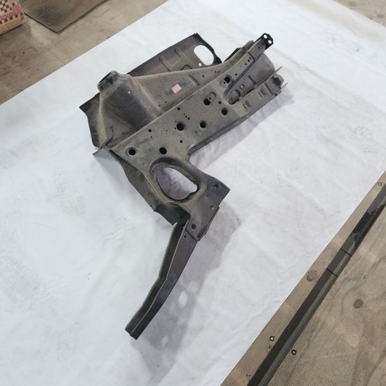 Avental e Longarina Lateral Dianteira Le Escort 86