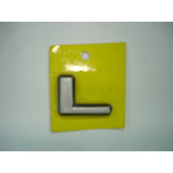 Emblema L Pl&aacute;stico