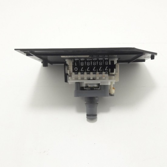 Veloc&iacute;metro Uno S 84/ S/ Odometro Parcial 180Km/H